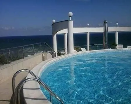 Vista Del Mar Ap 22 *
